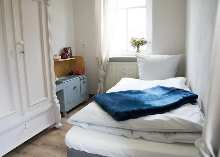 Urlaubsfreude Biedermann Haus Gluecksstein Saphir *